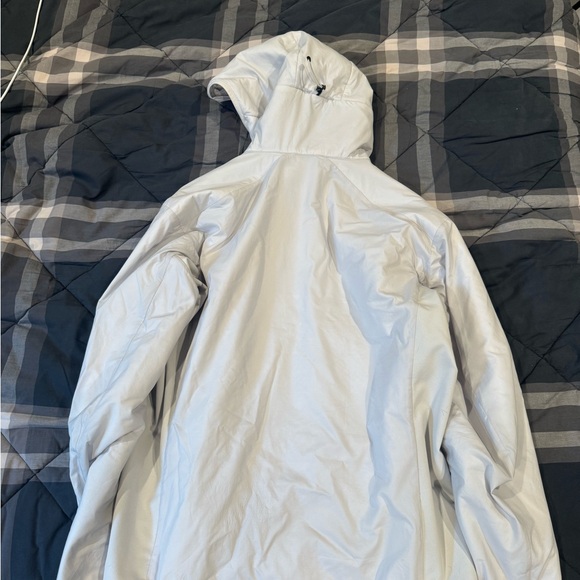 Arc'teryx Atom Hoodie - Picture 2 of 2